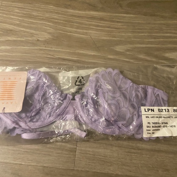 Sold sold sold - Picture 3 of 4